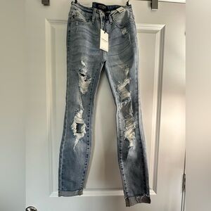 JUDY BLUE Light Wash Denim Jeans NWT